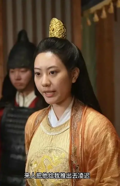 《我在后宫攻略天下》：腹黑女主的权谋爱情，看她如何翻云覆雨，玩转后宫！